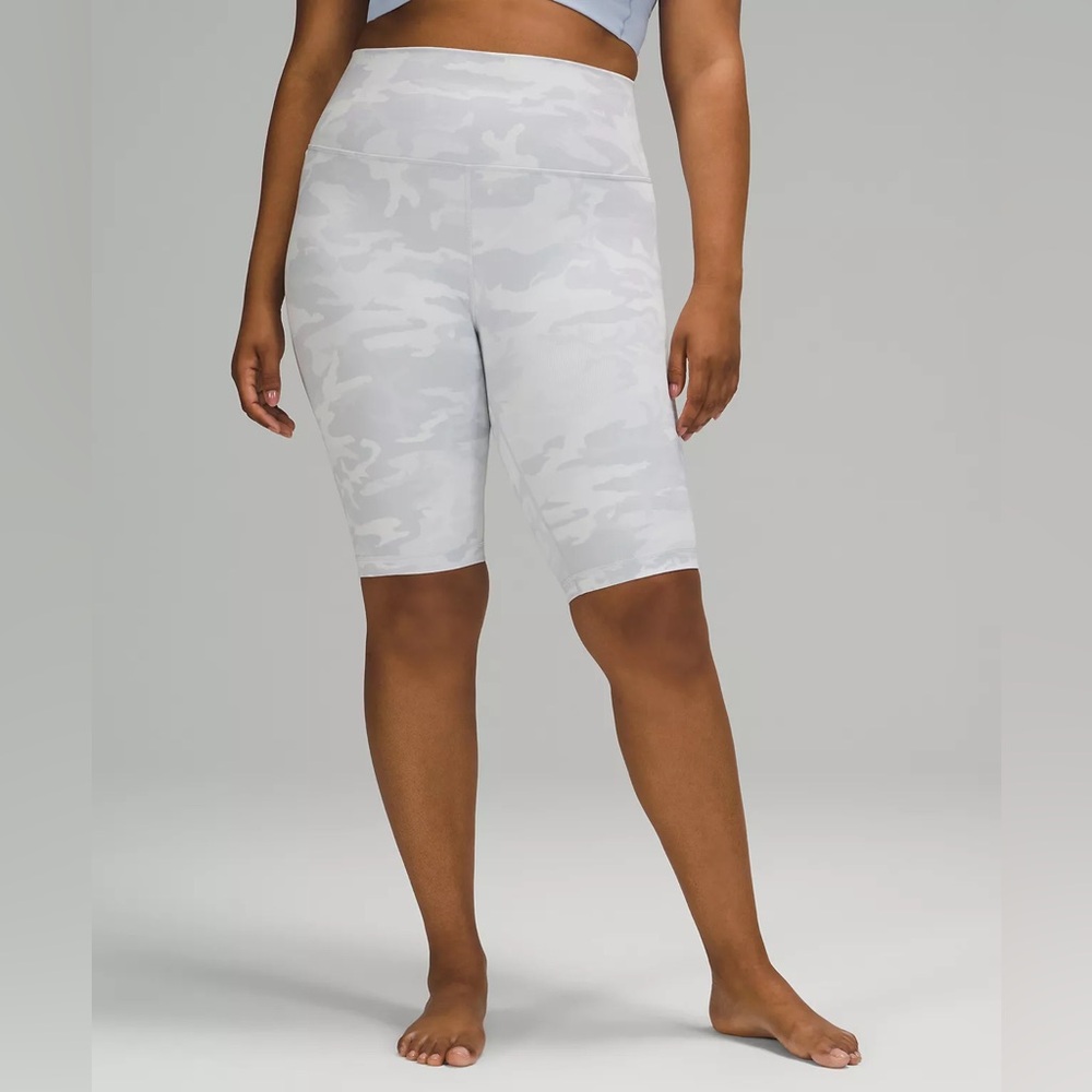 Wunder Under High-Rise Short 10"